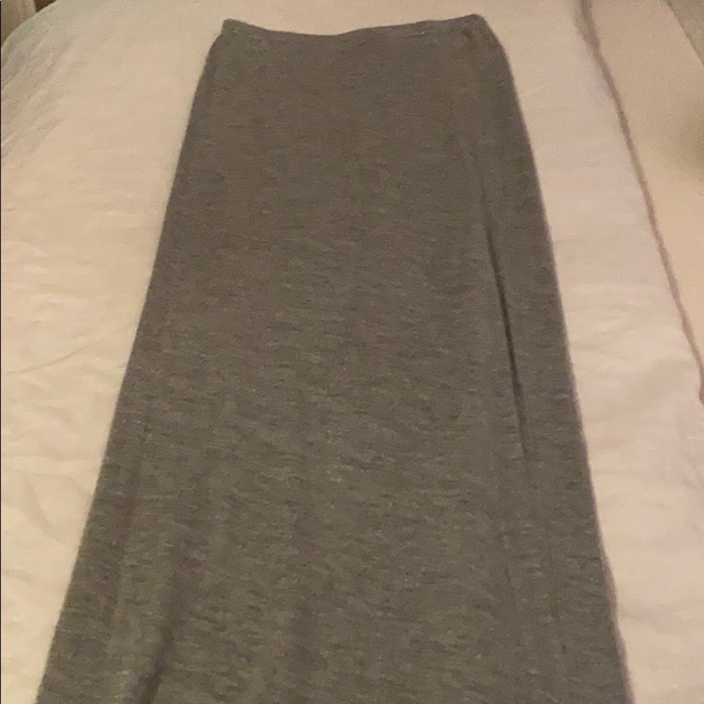 Hardtack soft maxi skirt